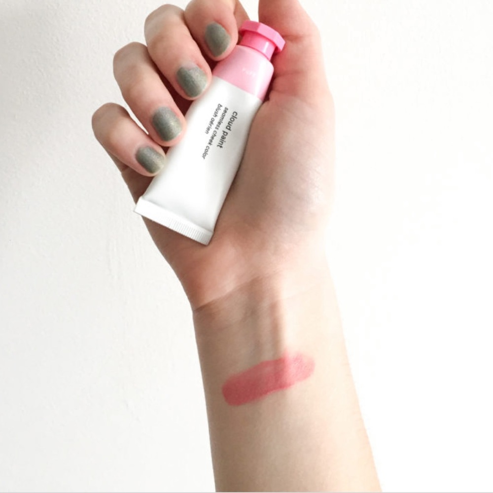 GLOSSIER cloud paint - puff
